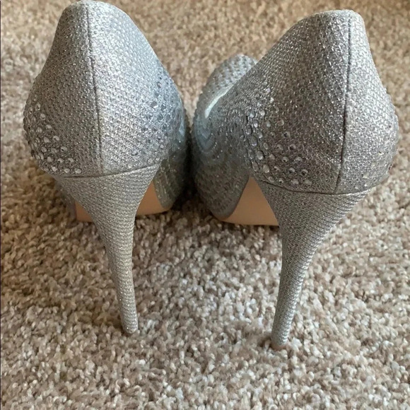 Sequins Round Toe High Heels Pumps - Picture 9 of 9